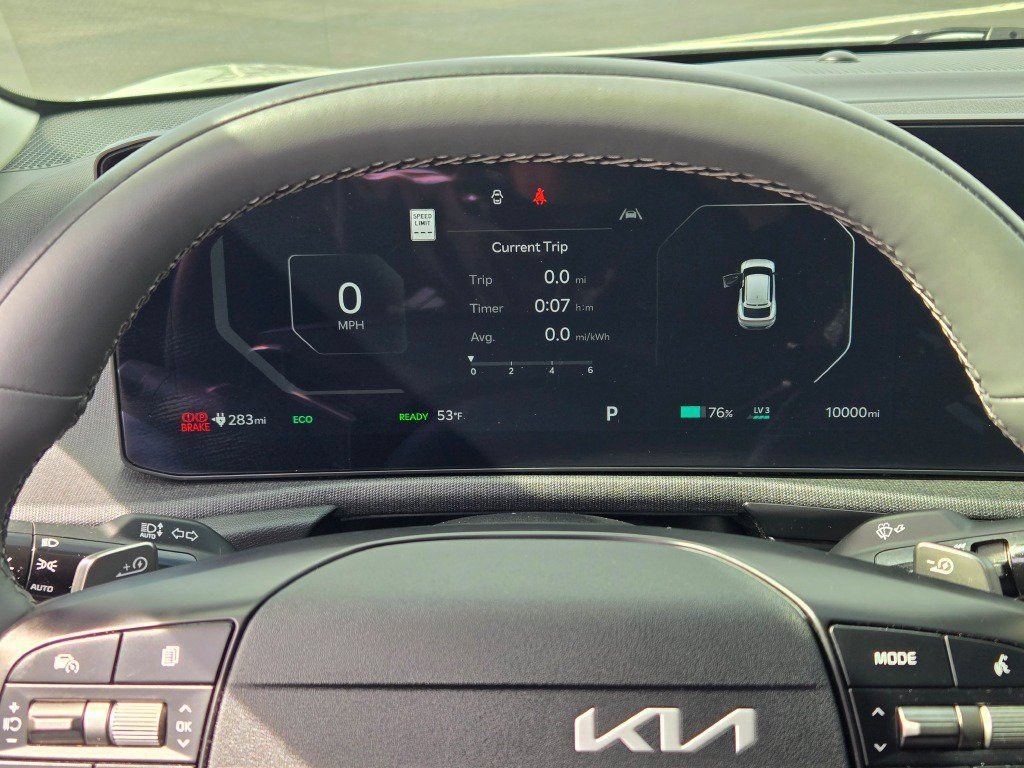 Used 2025 Kia EV6 Light AWD/4WD image 35
