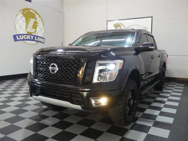 Used 2019 Nissan Titan PRO-4X image 4