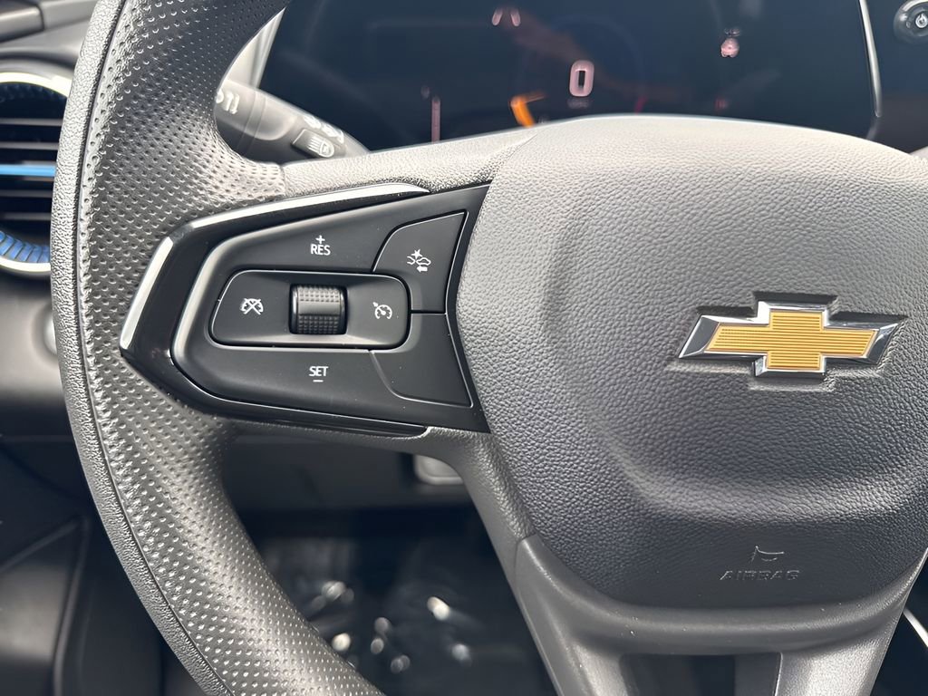 Used 2024 Chevrolet Trax LT FWD image 13