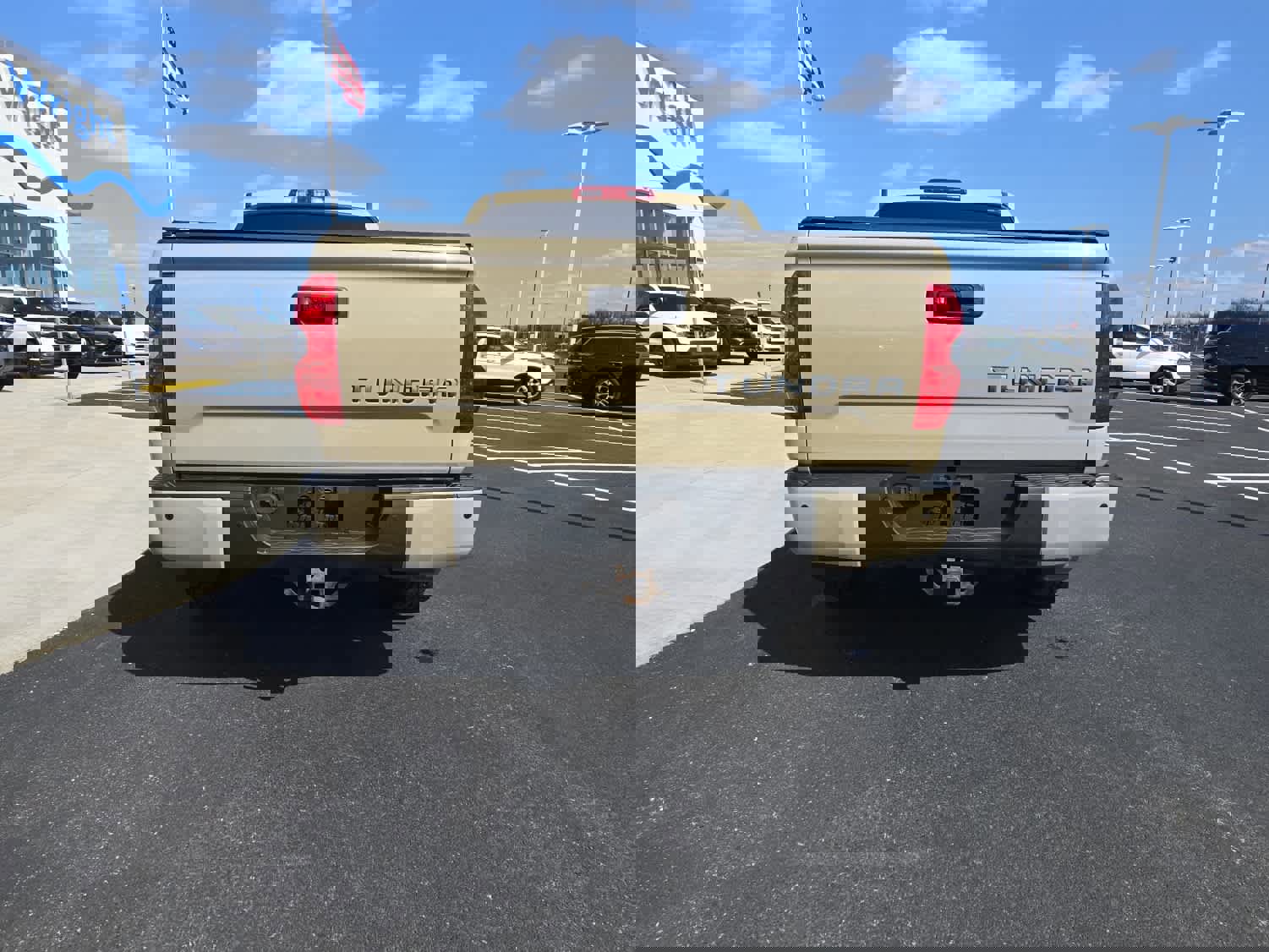 Used 2017 Toyota Tundra Limited w/ Limited Premium Package image 7