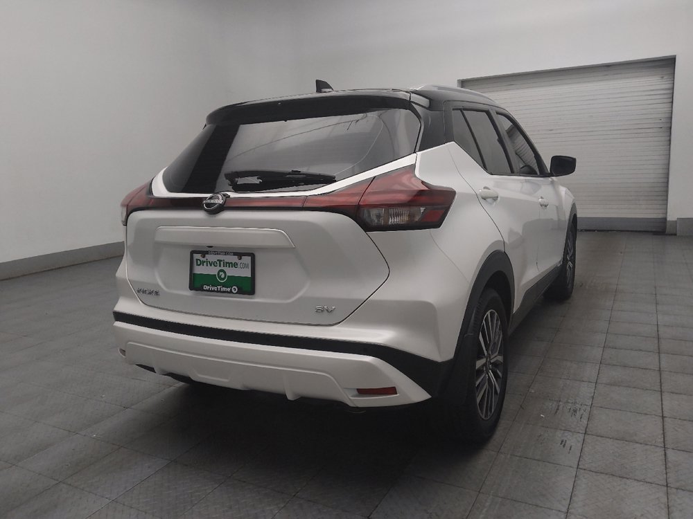 Used 2022 Nissan Kicks SV FWD image 9