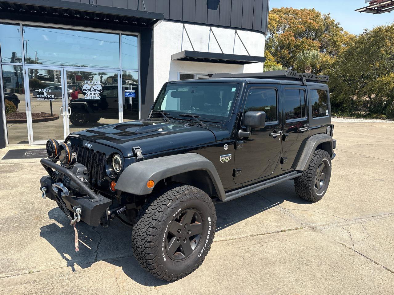 Used 2012 Jeep Wrangler Unlimited Rubicon image 2