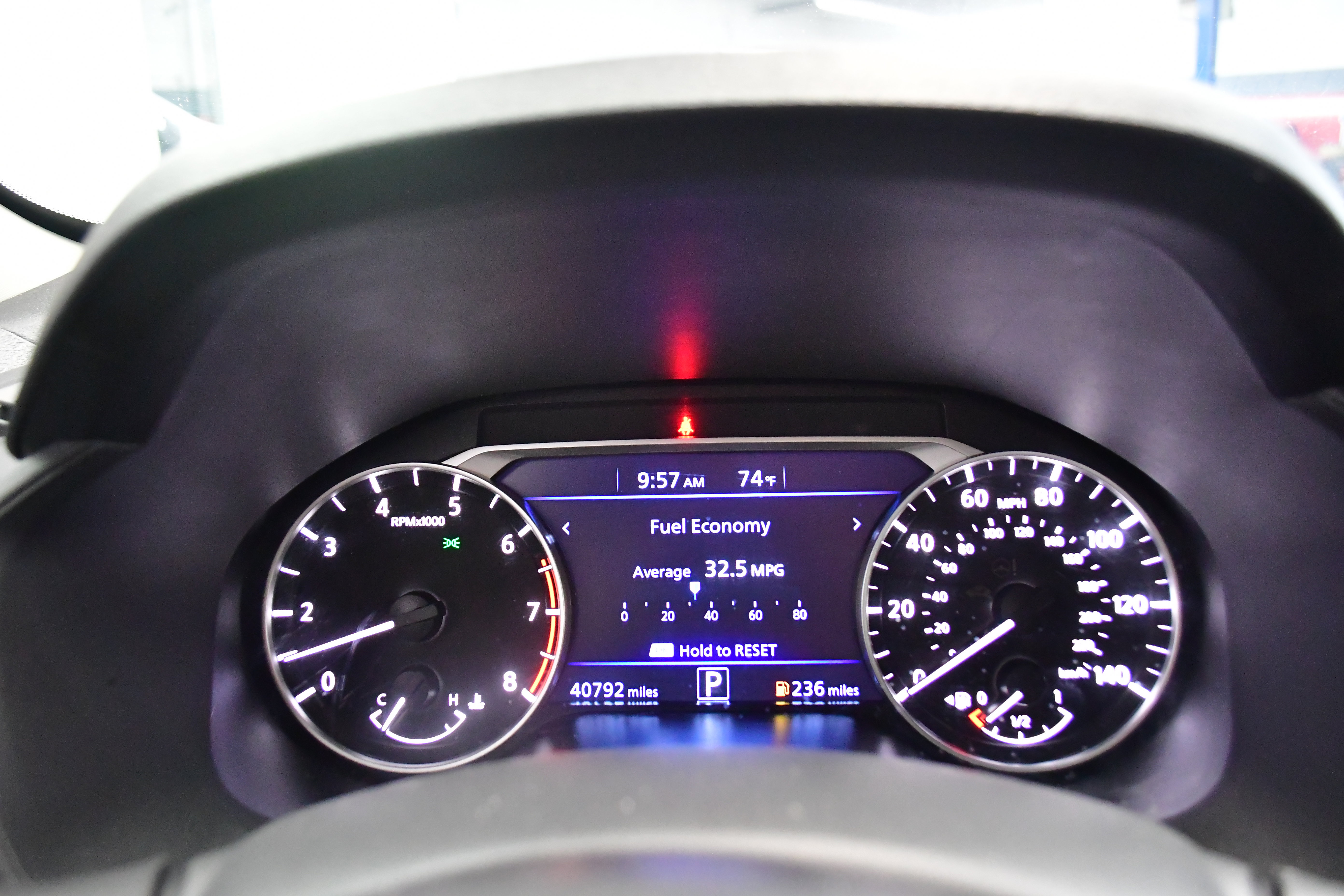 Used 2025 Nissan Altima 2.5 SV FWD image 17