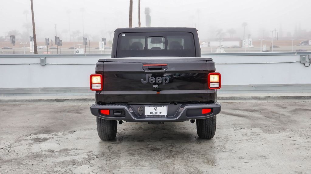 New 2026 Jeep Gladiator Sport image 8