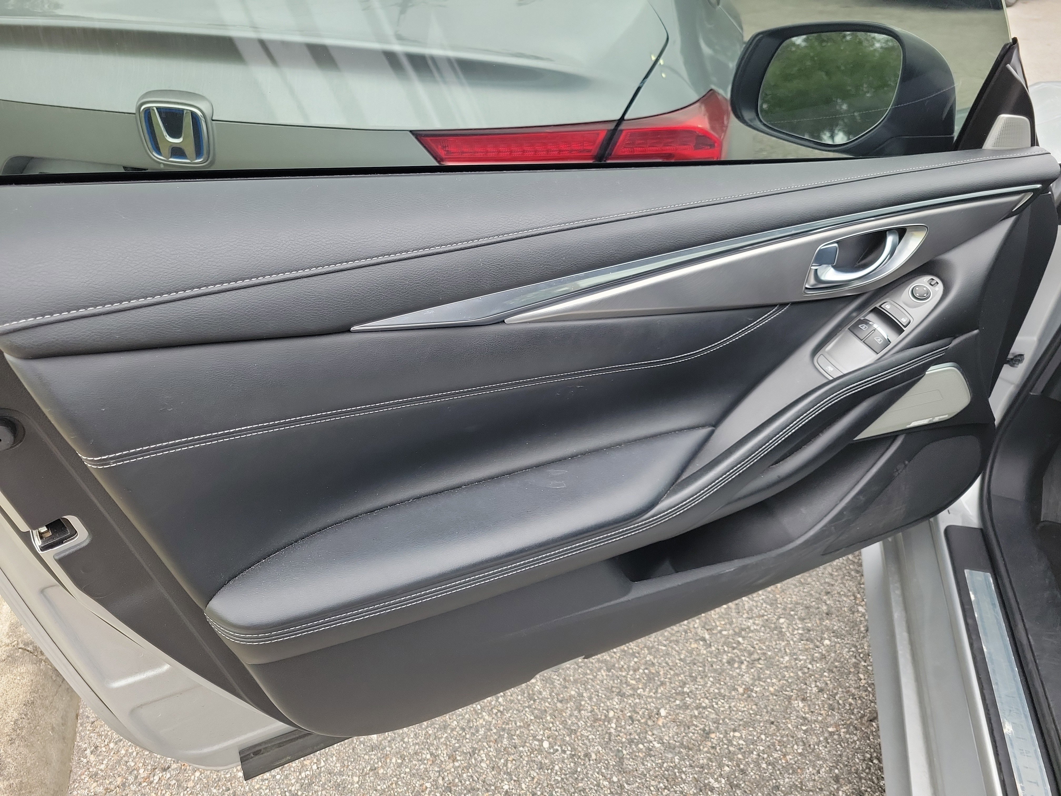 Used 2020 INFINITI Q60 3.0t Luxe AWD/4WD image 28