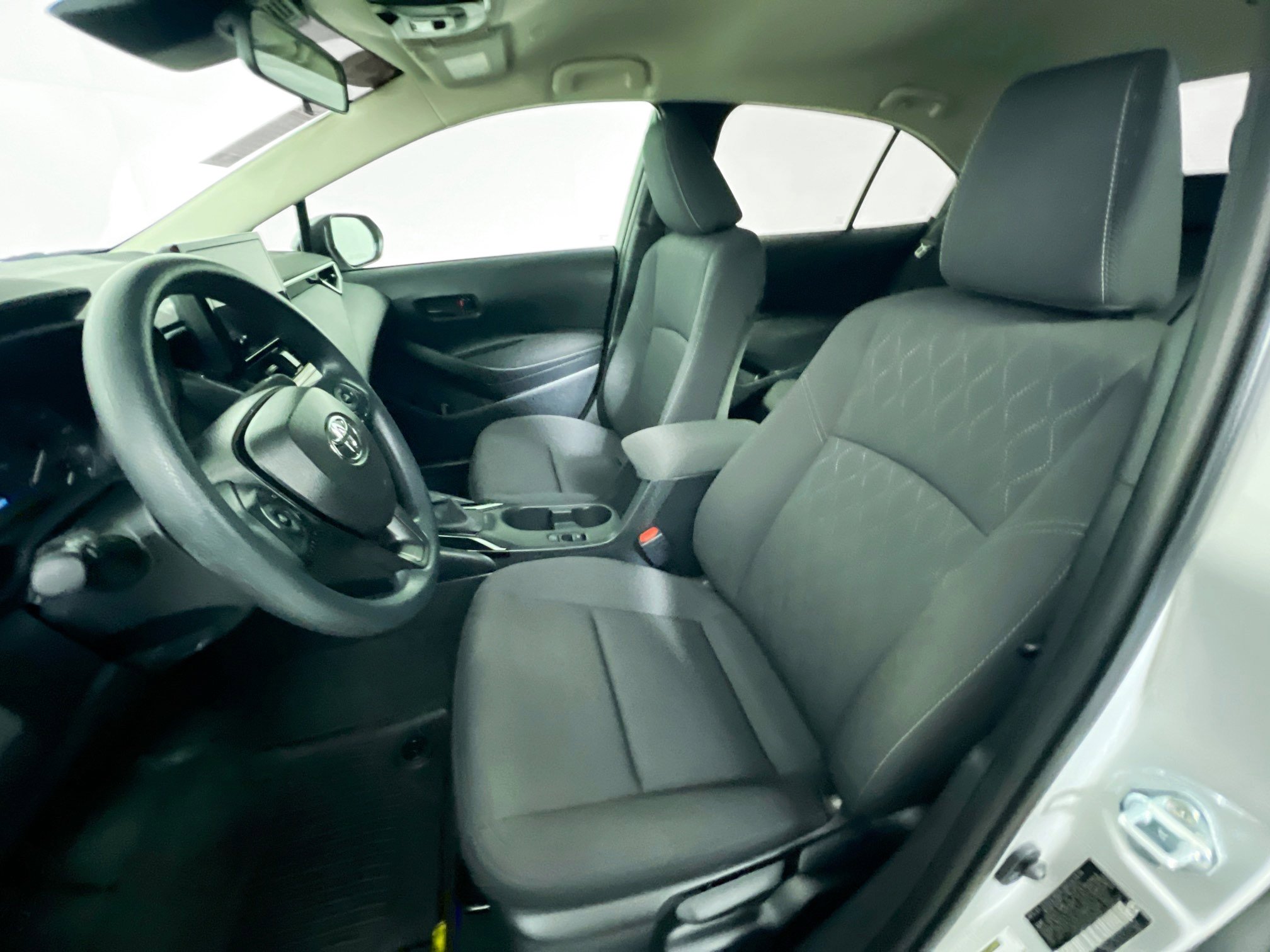 Used 2024 Toyota Corolla LE image 14