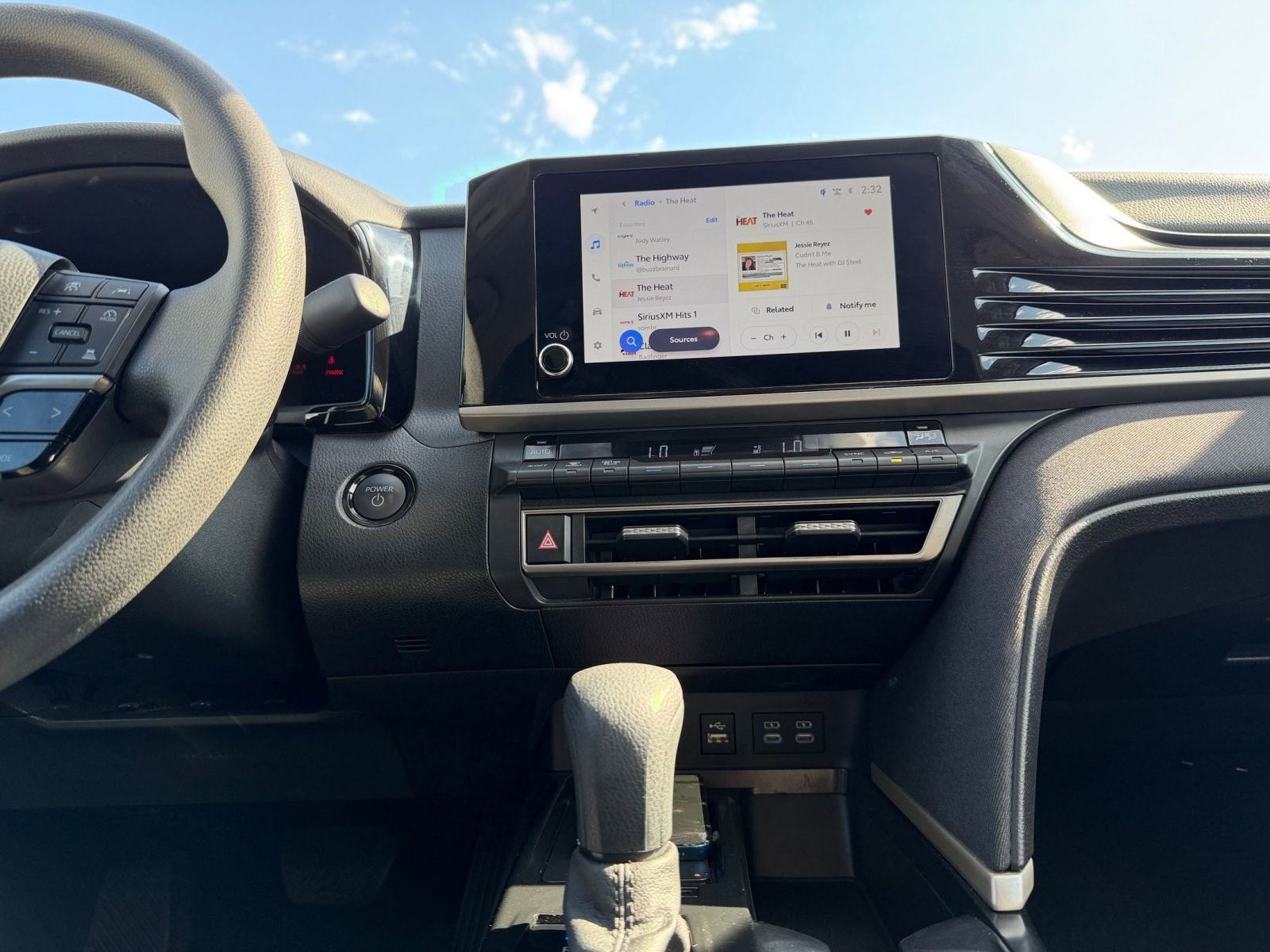 Used 2025 Toyota Camry LE image 18