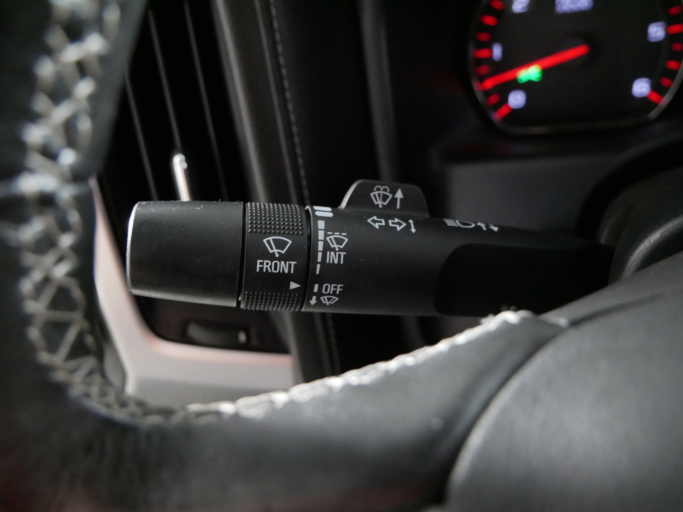 Used 2016 GMC Sierra 1500 SLT w/ SLT Premium Package AWD/4WD image 32