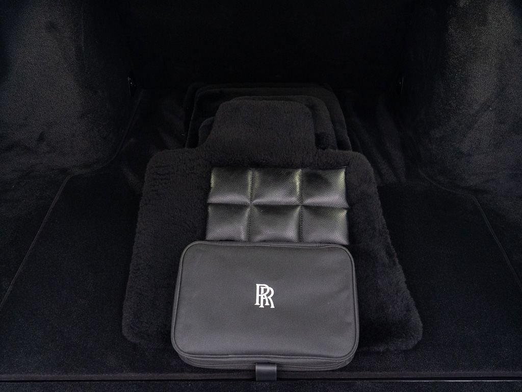 Certified 2025 Rolls-Royce Cullinan Black Badge AWD/4WD image 59