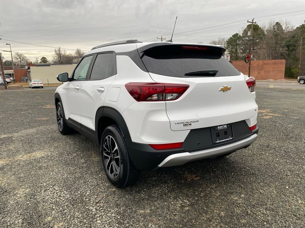 New 2026 Chevrolet TrailBlazer LT w/ LPO, Blackout Package FWD image 5