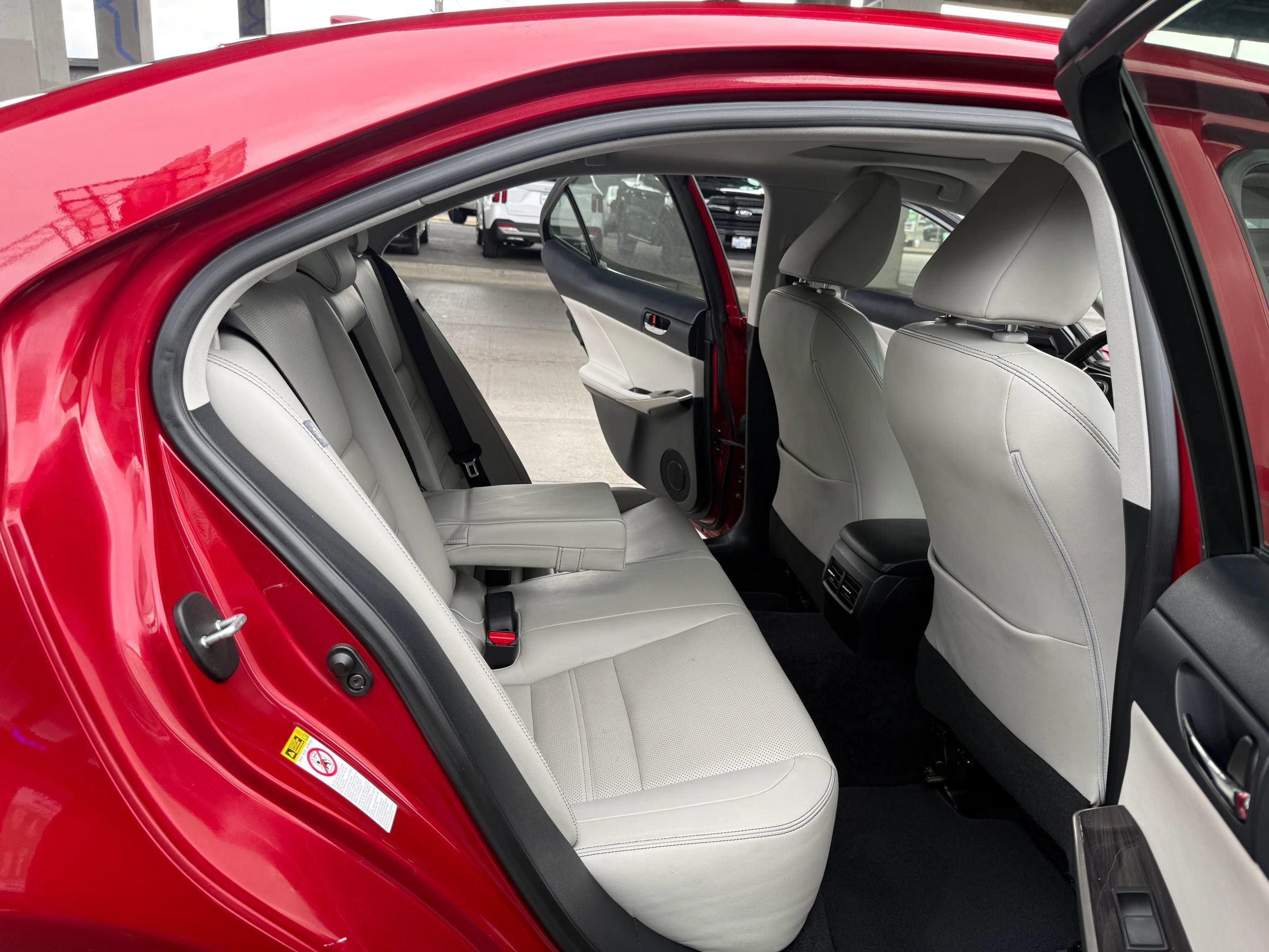 Used 2014 Lexus IS 250 AWD w/ Luxury Package w/Gray Wood image 18