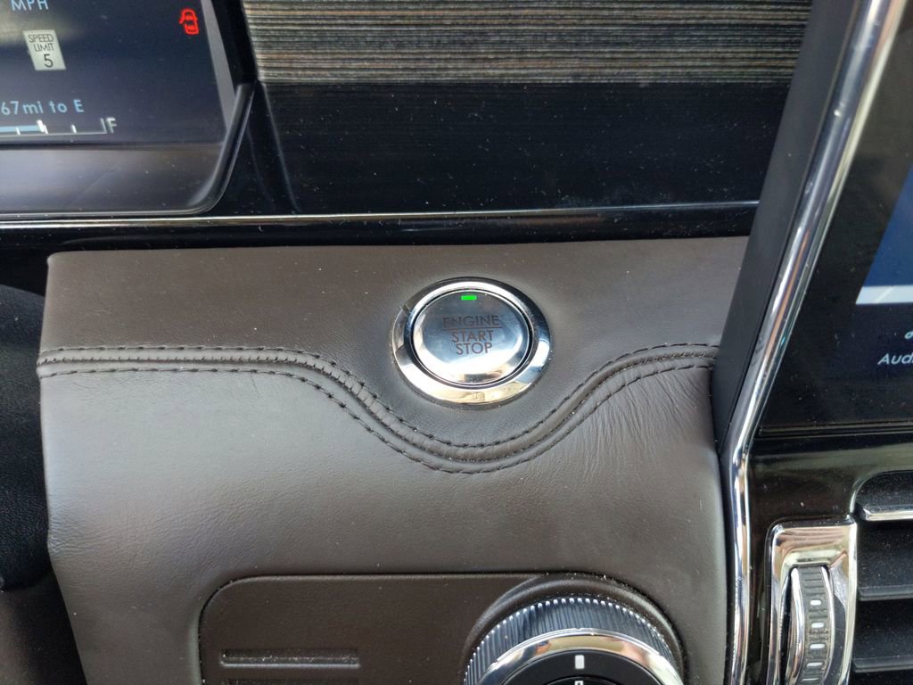 Used 2022 Lincoln Navigator L Black Label AWD/4WD image 24