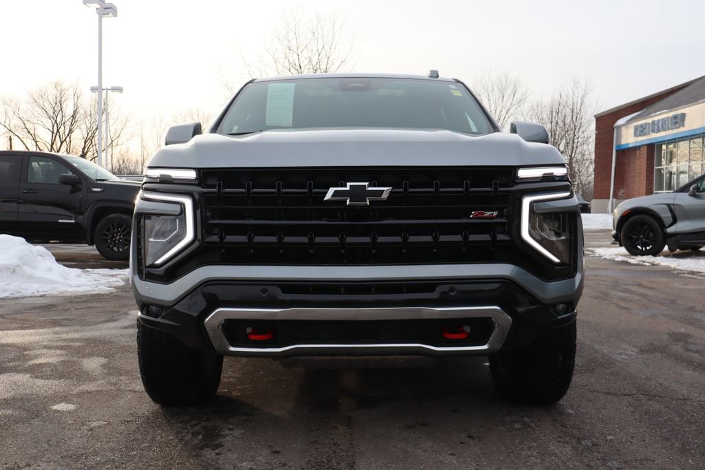 Used 2025 Chevrolet Suburban Z71 w/ Z71 Off-Road Package image 7