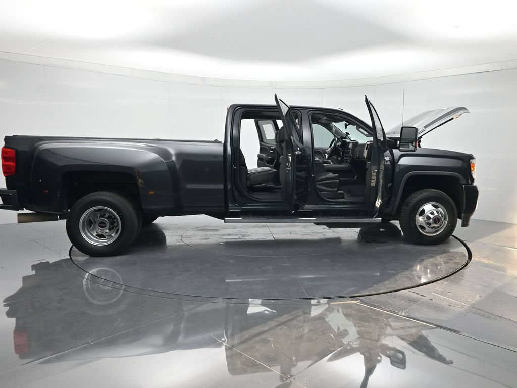 Used 2018 GMC Sierra 3500 Denali w/ Duramax Plus Package AWD/4WD image 49