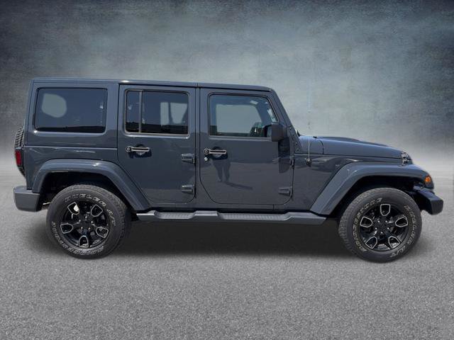 Used 2018 Jeep Wrangler Unlimited Sahara AWD/4WD image 6