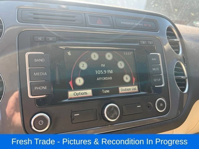 Used 2015 Volkswagen Tiguan SEL AWD/4WD image 15