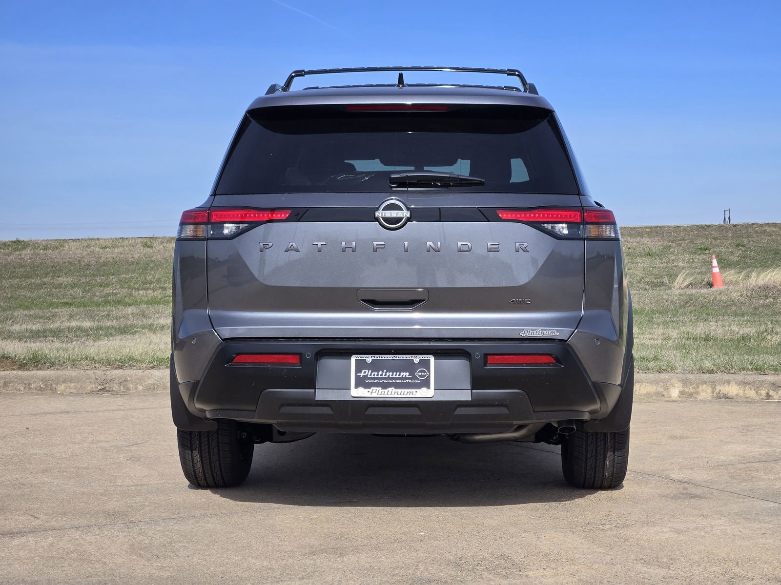 New 2026 Nissan Pathfinder SV image 8