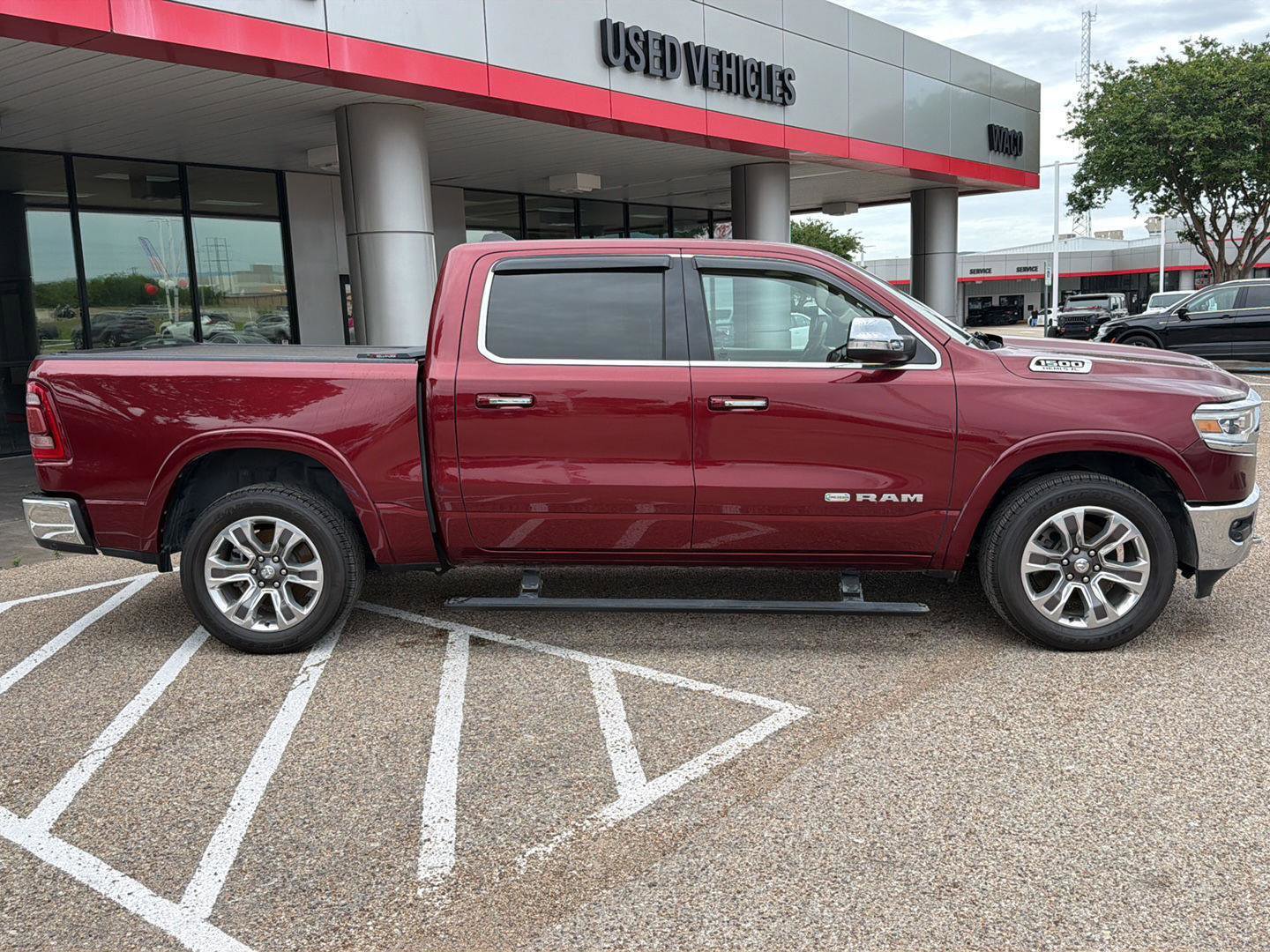 Used 2019 RAM 1500 Limited RWD image 2
