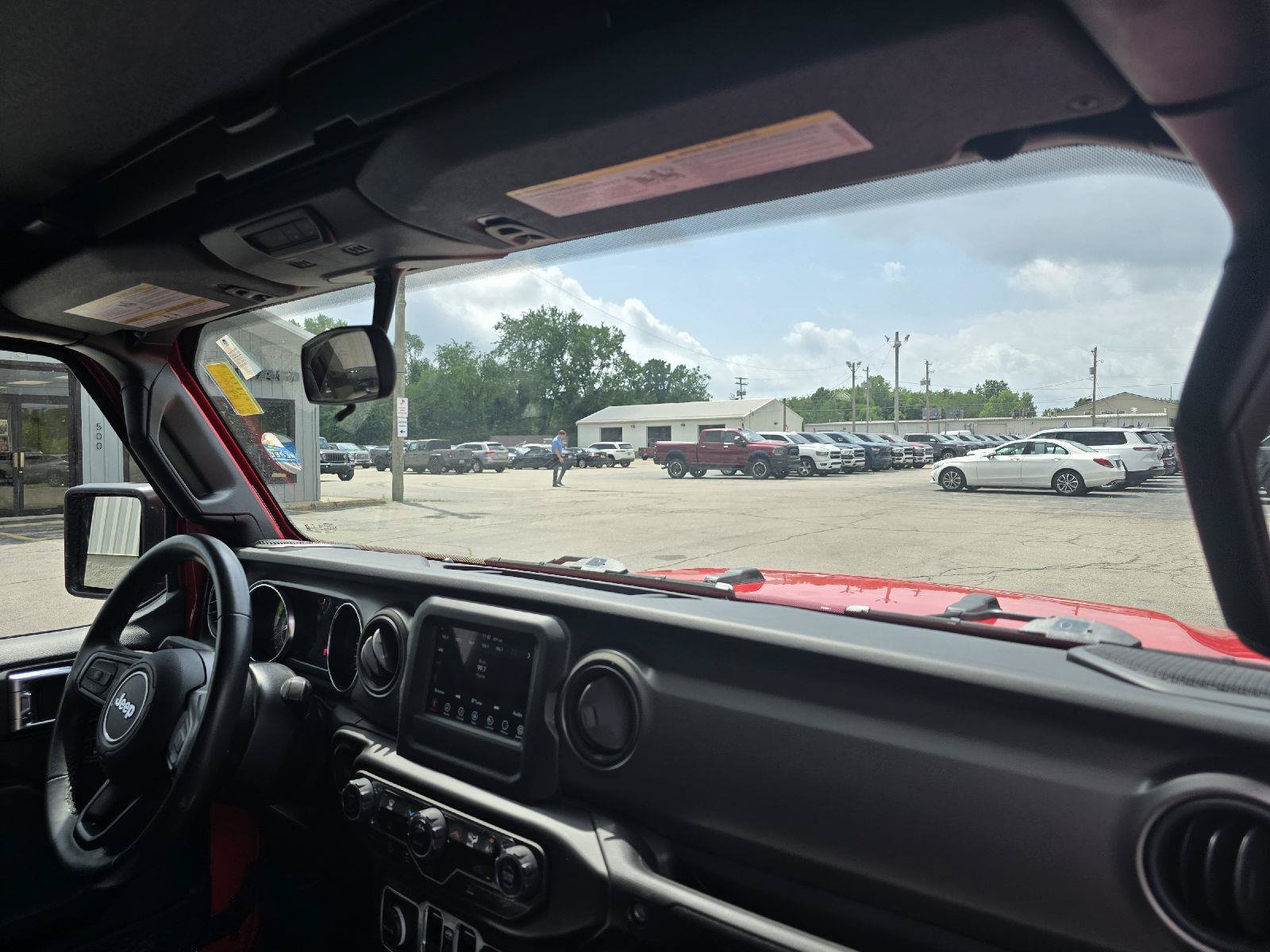 Used 2022 Jeep Gladiator Sport AWD/4WD image 39