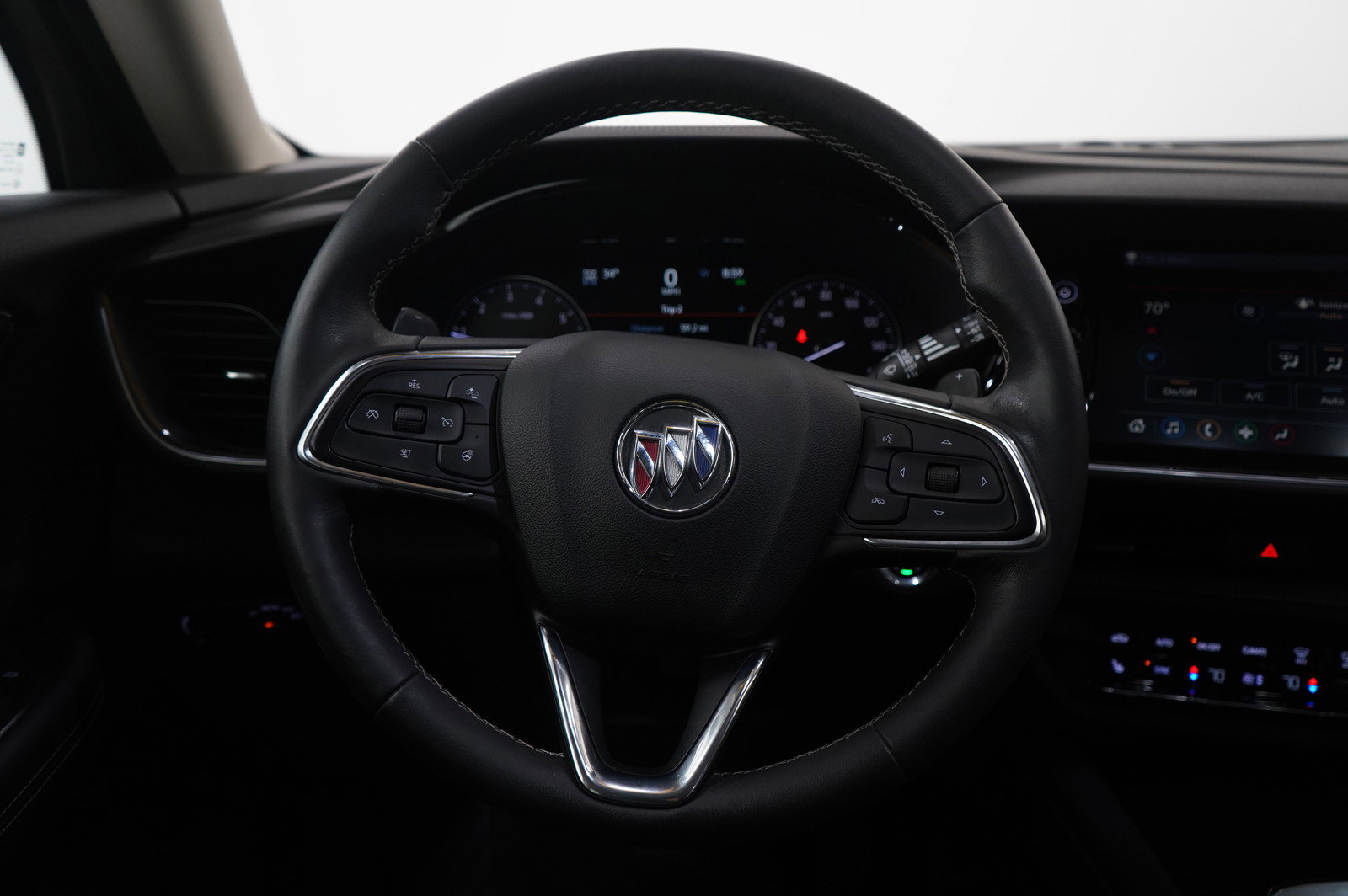 Used 2021 Buick Envision Essence image 13