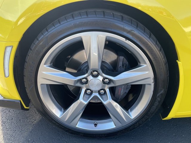 Used 2017 Chevrolet Camaro SS image 25