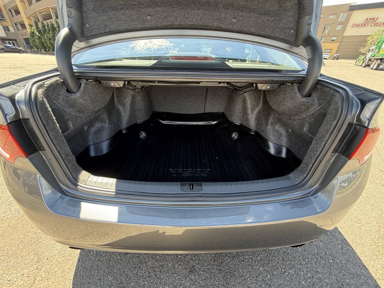 Used 2010 Acura TSX w/ Technology Package FWD image 28