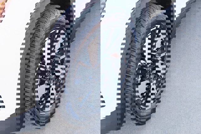 New 2026 Volkswagen Atlas Cross Sport SE image 10