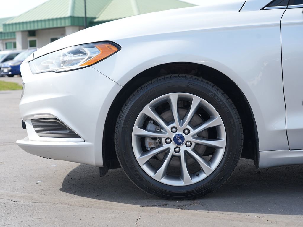 Used 2017 Ford Fusion S FWD image 11