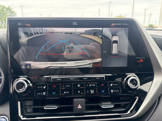 Used 2021 Toyota Highlander Platinum AWD/4WD image 25