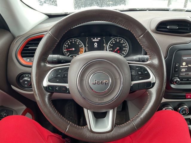 Used 2016 Jeep Renegade Latitude image 15