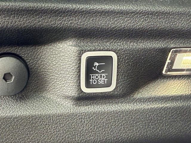 New 2025 Jeep Grand Cherokee L Limited w/ Black Appearance Package image 8