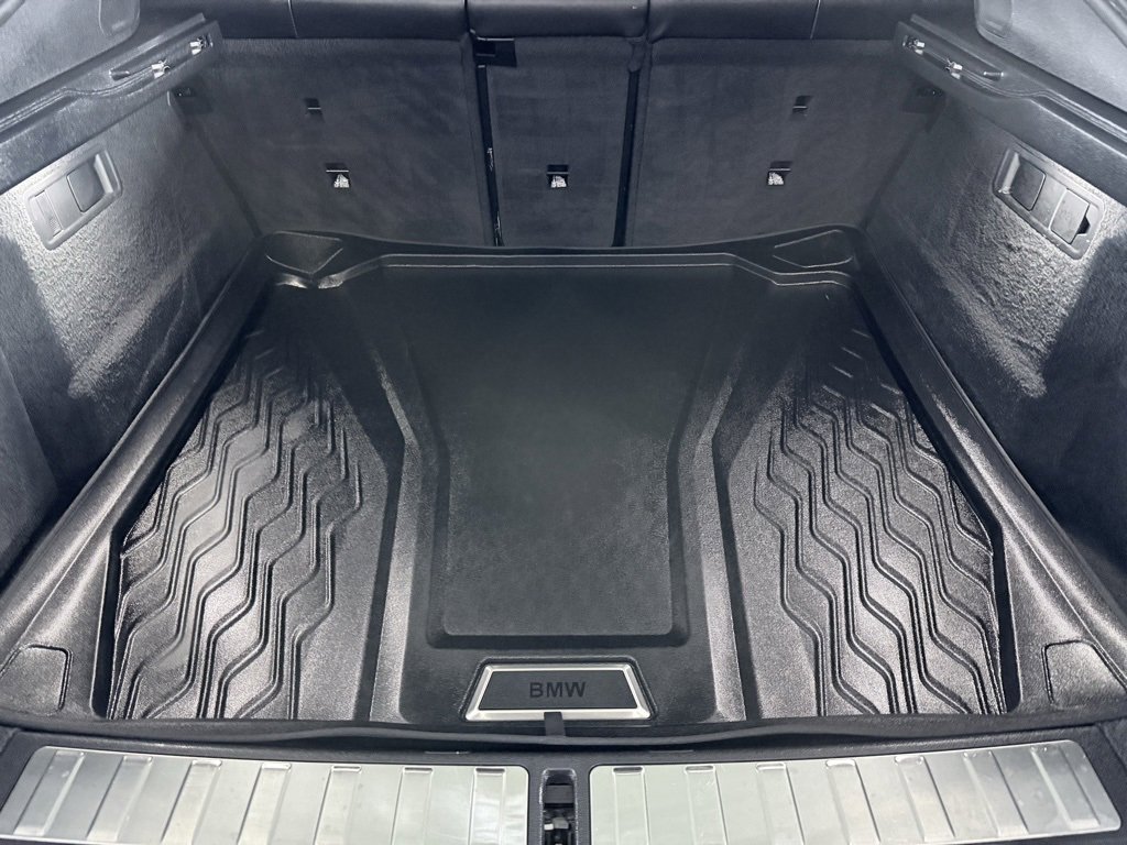 Used 2020 BMW X6 M50i w/ Executive Package image 53