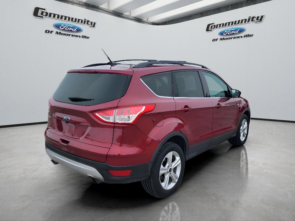 Used 2016 Ford Escape SE w/ Equipment Group 201A image 10