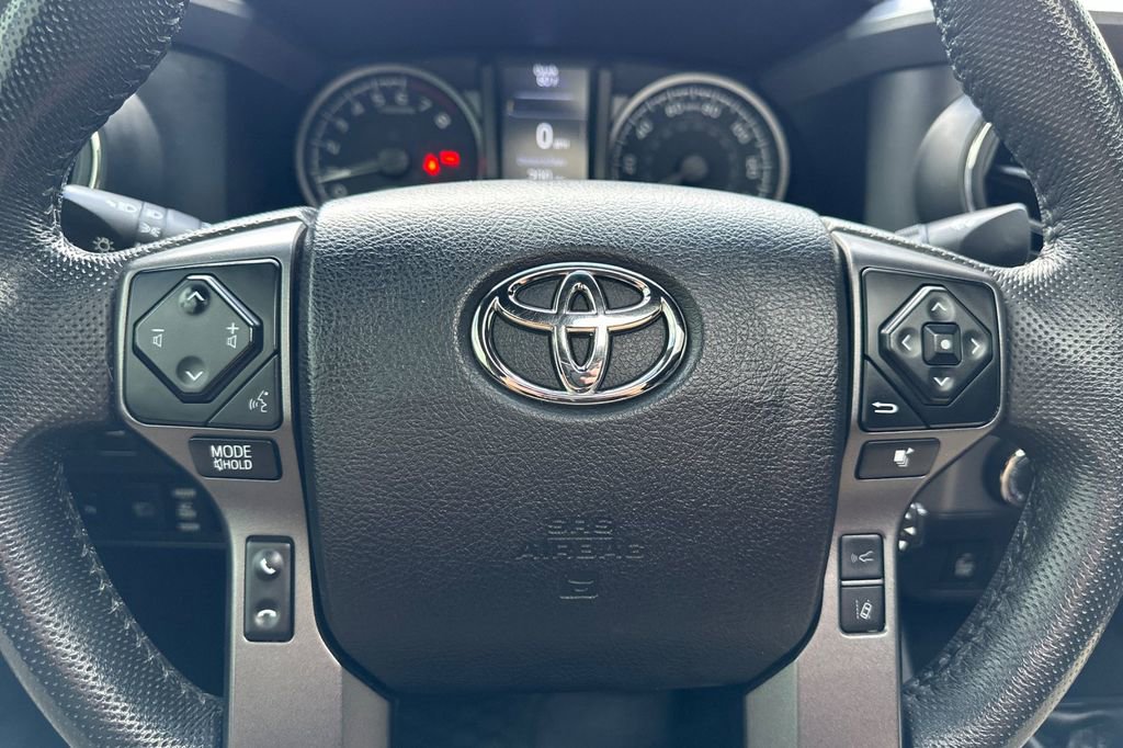 Used 2022 Toyota Tacoma TRD Pro AWD/4WD image 23