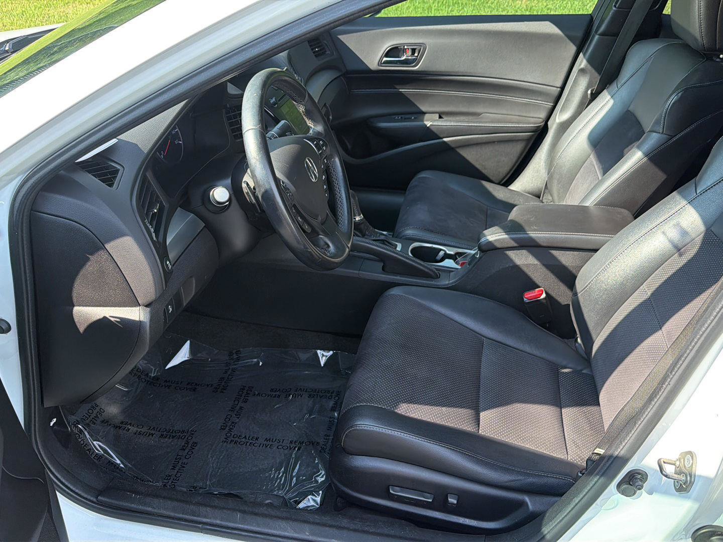 Used 2016 Acura ILX FWD image 9