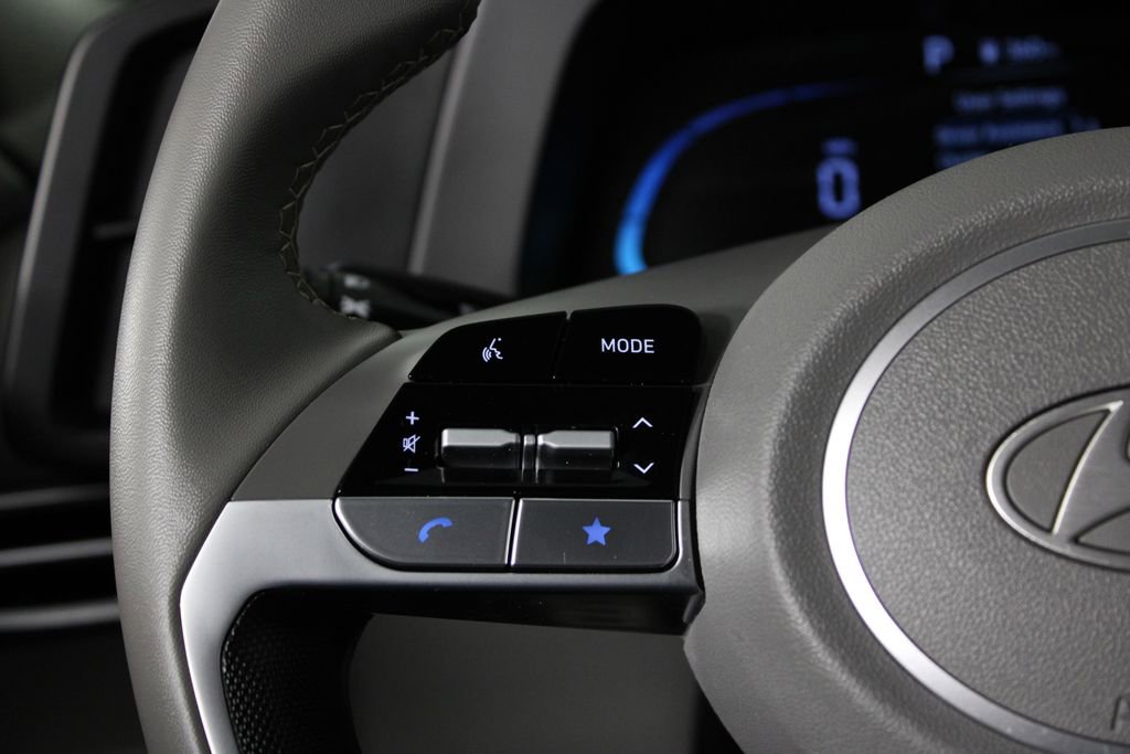 Used 2026 Hyundai Elantra Sport FWD image 26