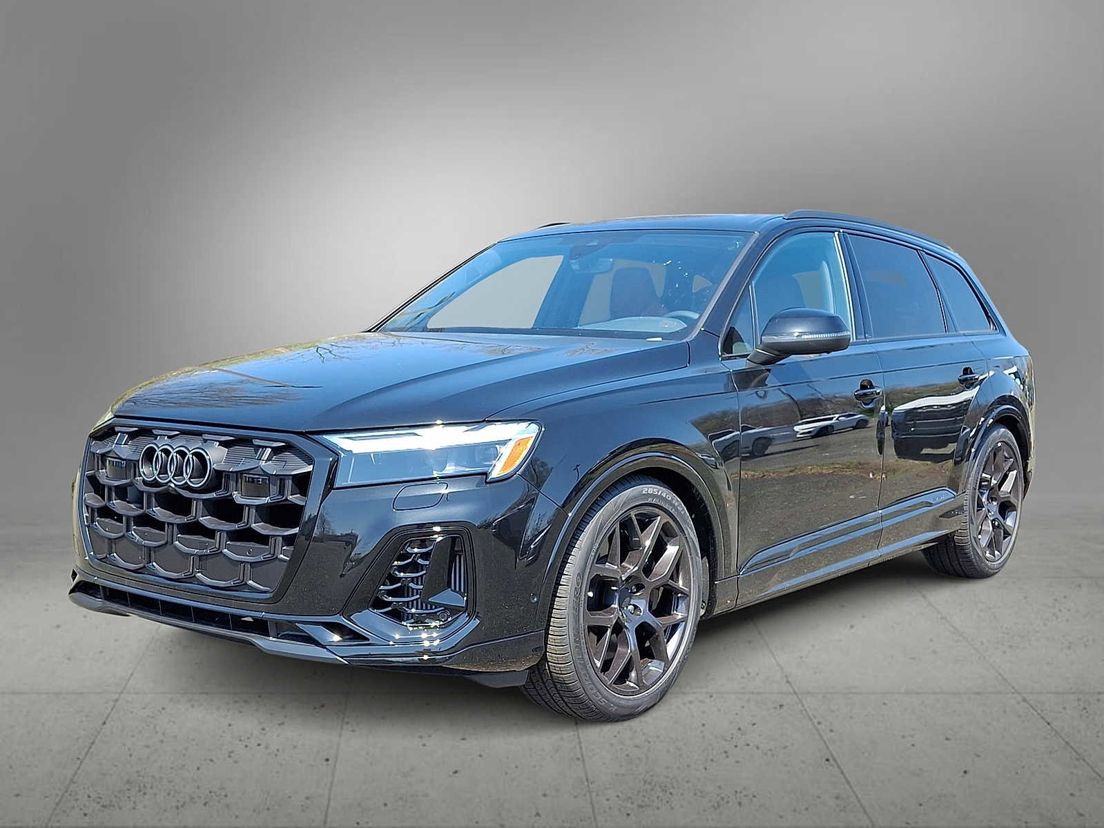 New 2026 Audi SQ7 Premium Plus