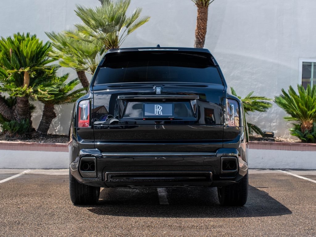Used 2025 Rolls-Royce Cullinan Black Badge AWD/4WD image 43