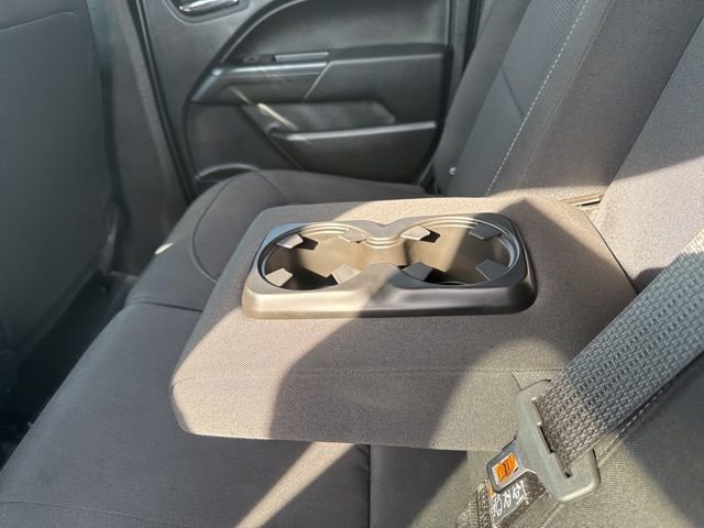 Used 2022 Chevrolet Colorado LT AWD/4WD image 38