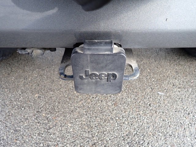 Used 2015 Jeep Wrangler Sport image 6