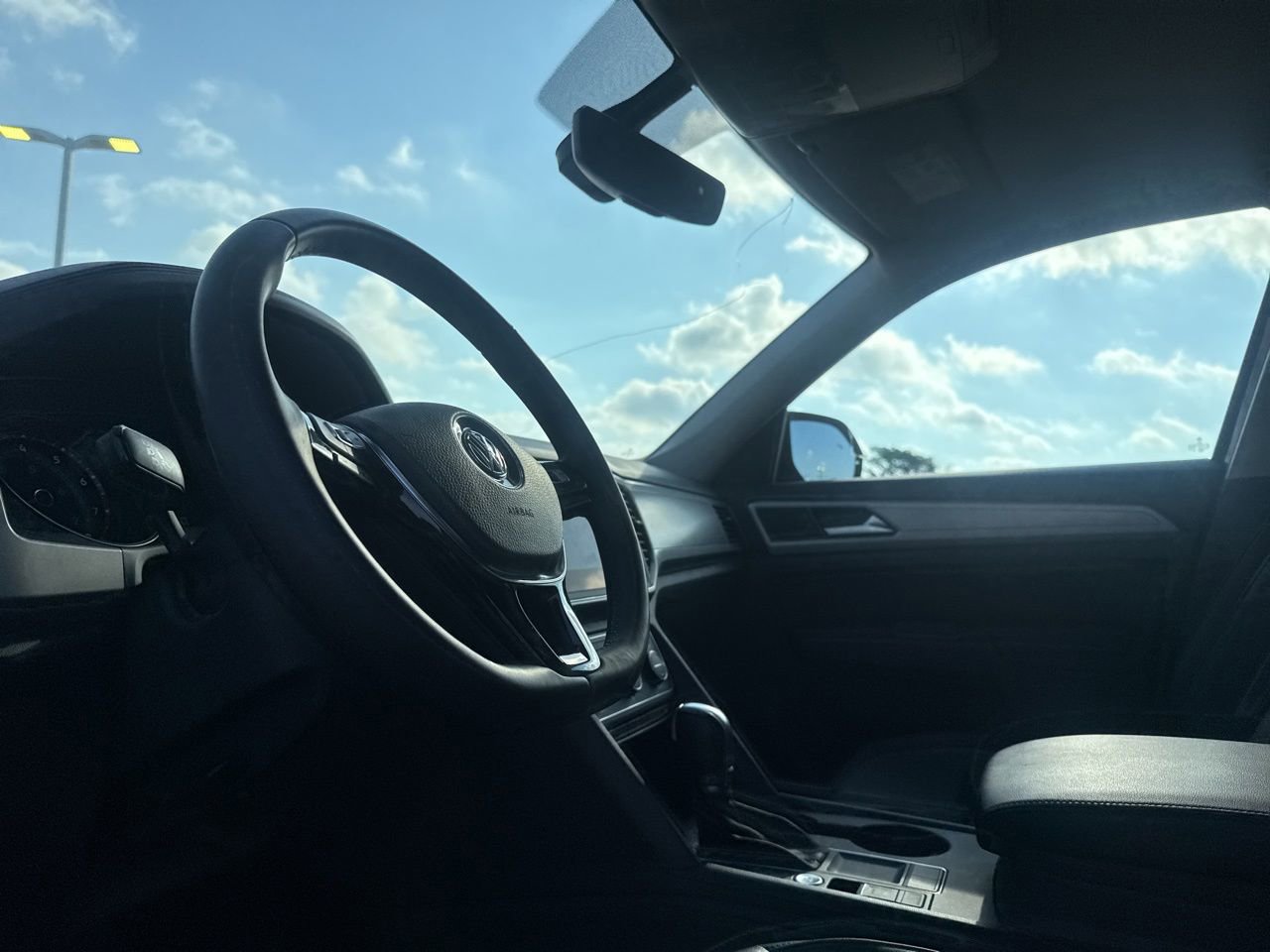 Used 2019 Volkswagen Atlas SE w/ Towing Package FWD image 36