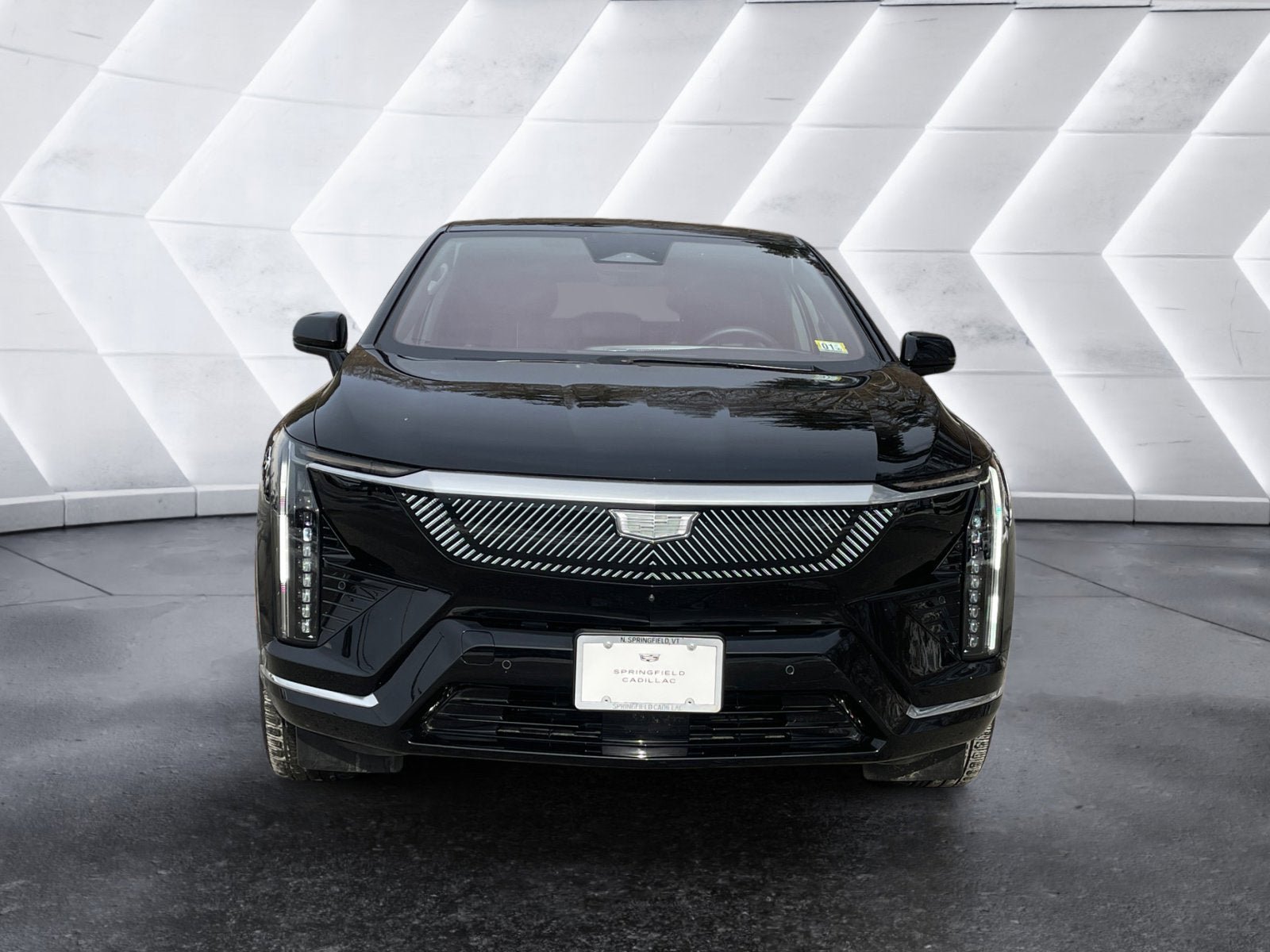 Used 2025 Cadillac Optiq Luxury 2 w/ LPO, Floor Liner Package AWD/4WD image 9