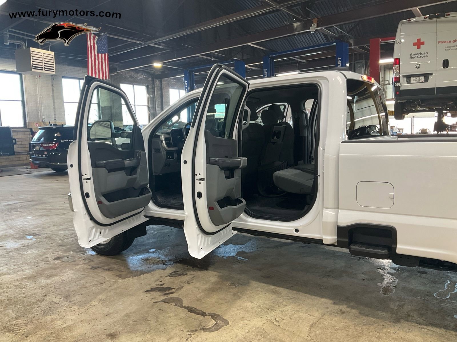 Used 2024 Ford F350 XLT w/ FX4 Off-Road Package image 28