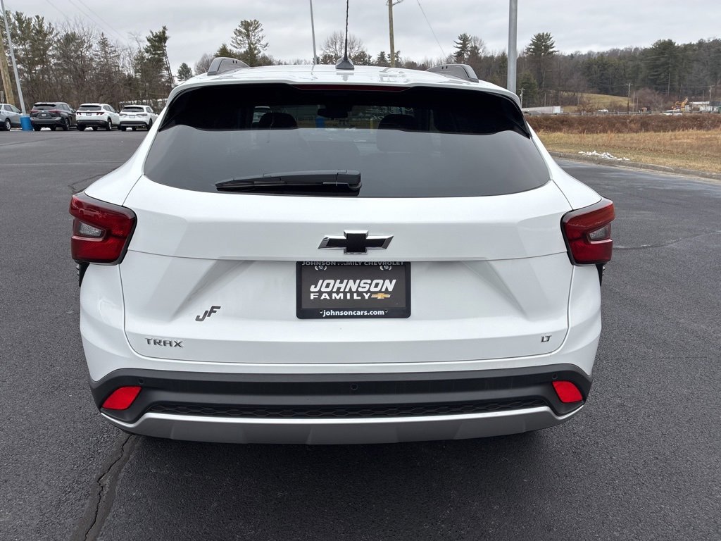 New 2026 Chevrolet Trax LT w/ Driver Confidence Package image 6