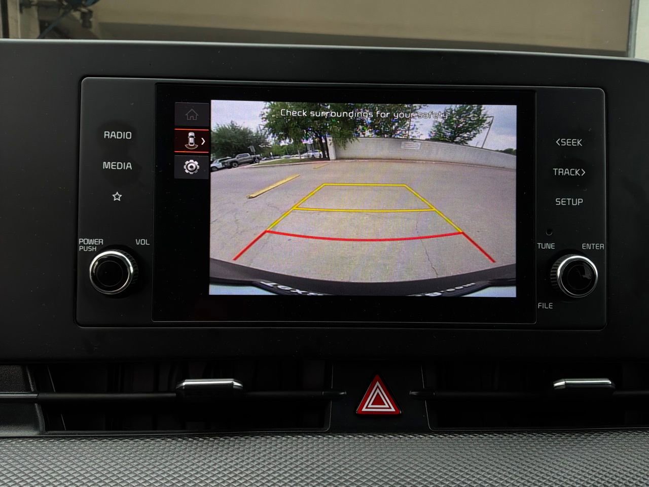 Used 2025 Kia Sportage LX FWD image 29