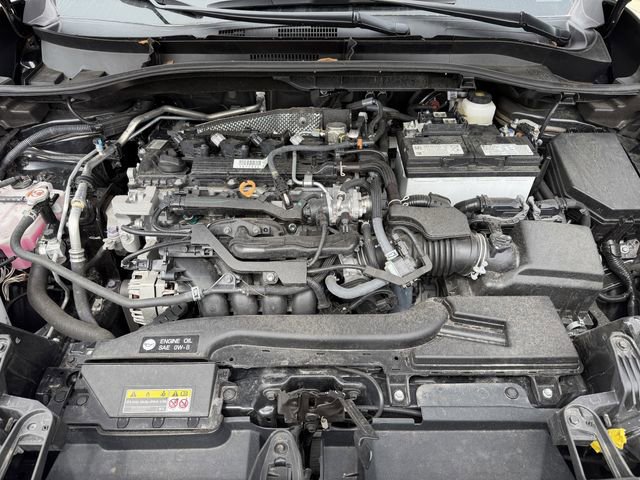 Used 2024 Toyota Corolla Cross L FWD image 28