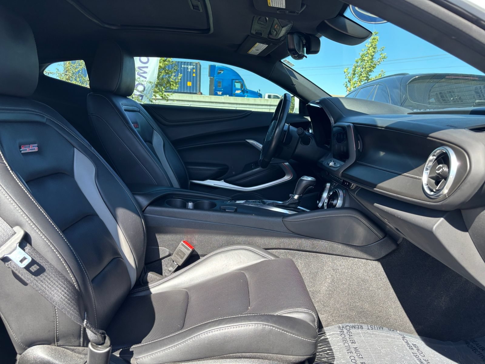 Used 2020 Chevrolet Camaro SS RWD image 17