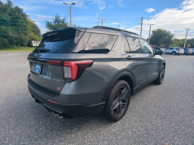 New 2027 Ford Explorer Active w/ Active Comfort Package RWD image 5