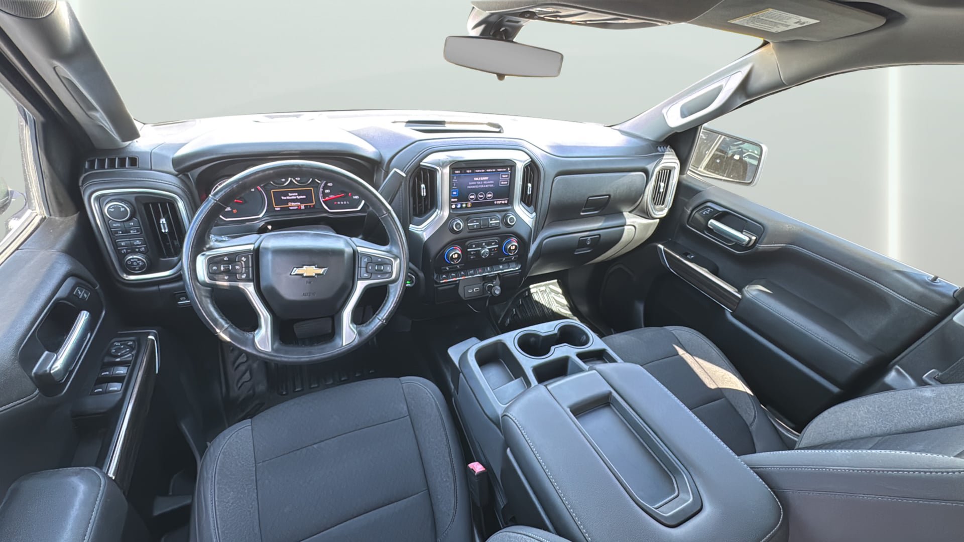 Used 2019 Chevrolet Silverado 1500 LT w/ Convenience Package AWD/4WD image 14