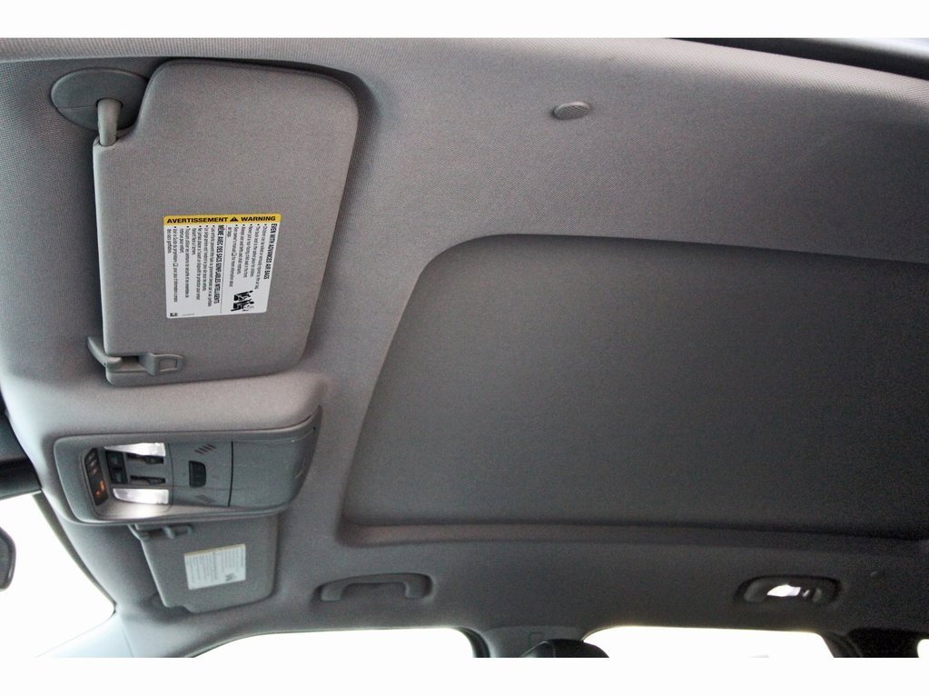 Used 2023 Chevrolet Blazer LT image 30